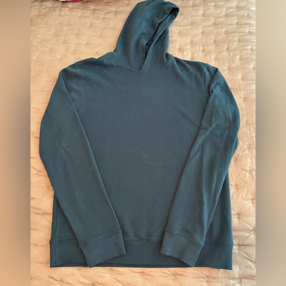 Like new! Men’s L Vuori Hoodie - Slate
